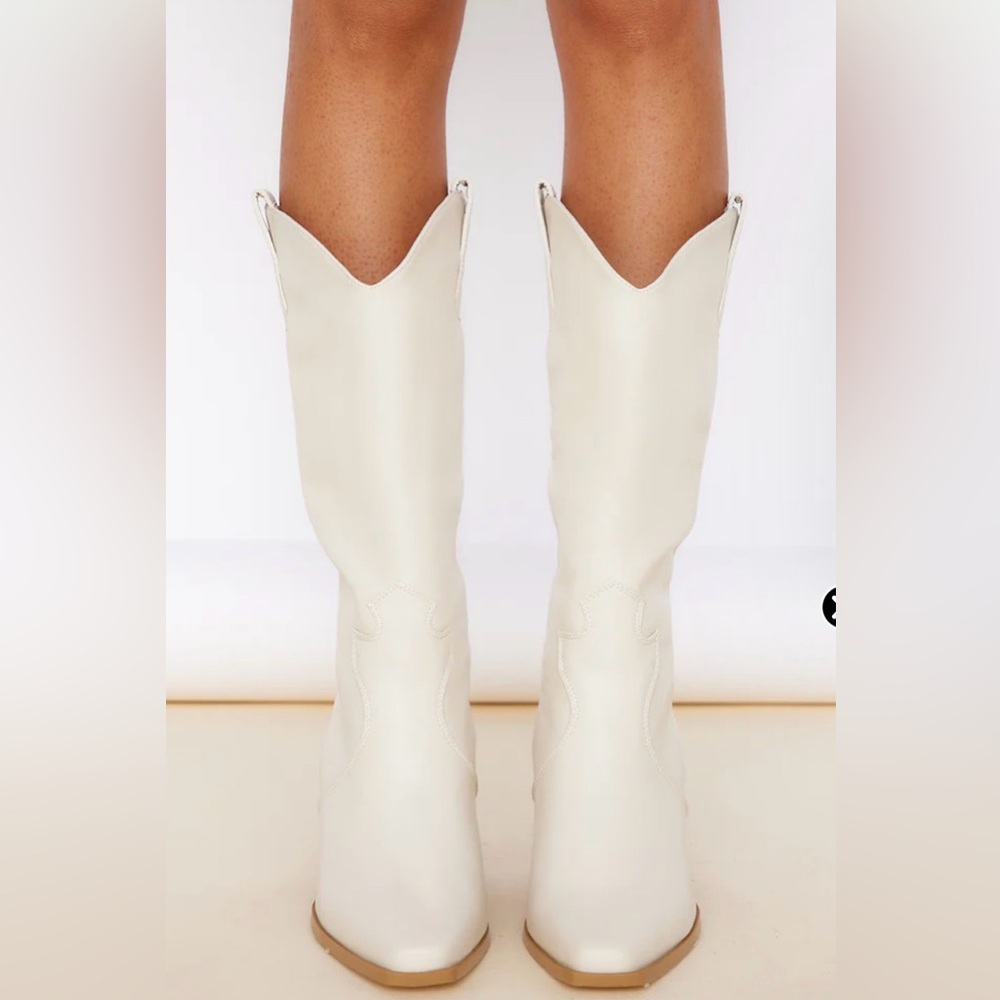 Women's BILLINI Western Claudette Boot in Chalk White Size 6 Display Pair - Picture 3 of 9